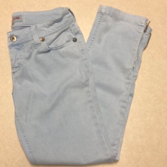 Guess Capris - Picture 2 of 7